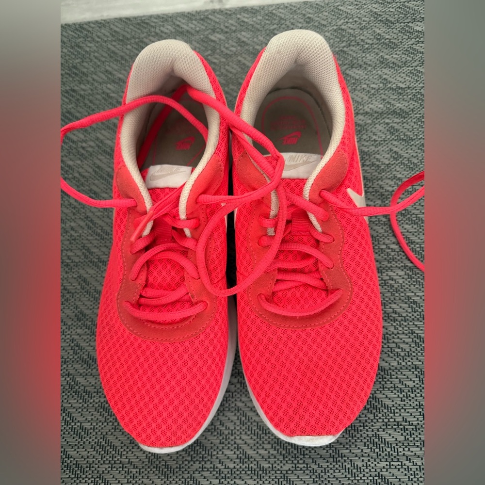 Nike Women's Bright Reddish/Pink Sneakers